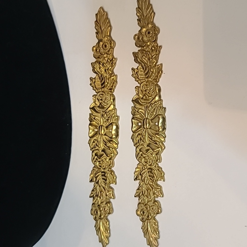 Vintage Brass Ornate 2- Wall Pediments 30 years old - Picture 2 of 4